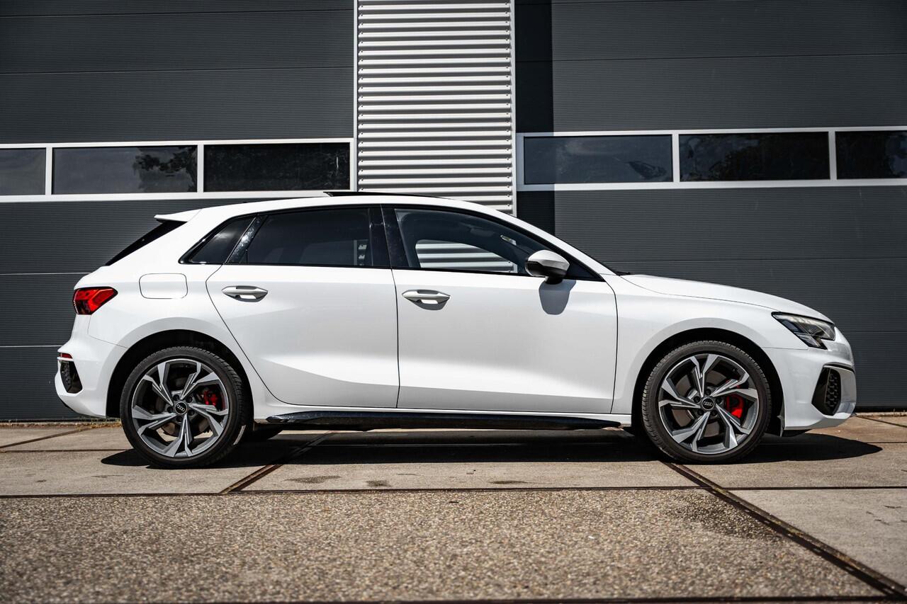 Audi A3 SPORTBACK 45 TFSI e S edition Competition |Pano |RS Zetels Alcantara |Camera