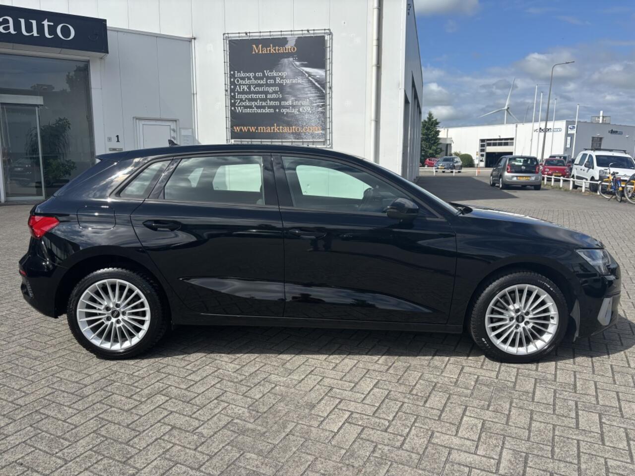 Audi A3 SPORTBACK 40 TFSI e Adv edit. Carplay Navi Cruise Keyless Pdc