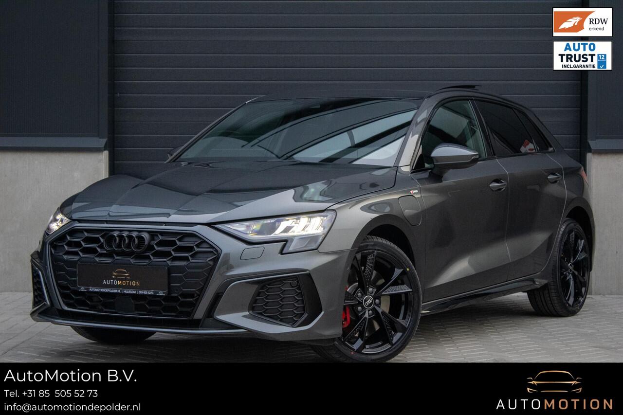 Audi A3 SPORTBACK 45 TFSI e S edition Competition Pano Parkeerhulp S line Carplay