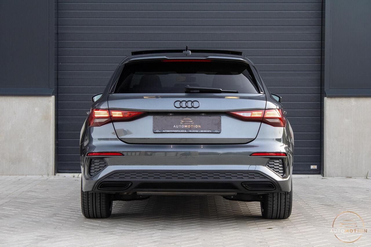 Audi A3 SPORTBACK 45 TFSI e S edition Competition Pano Parkeerhulp S line Carplay