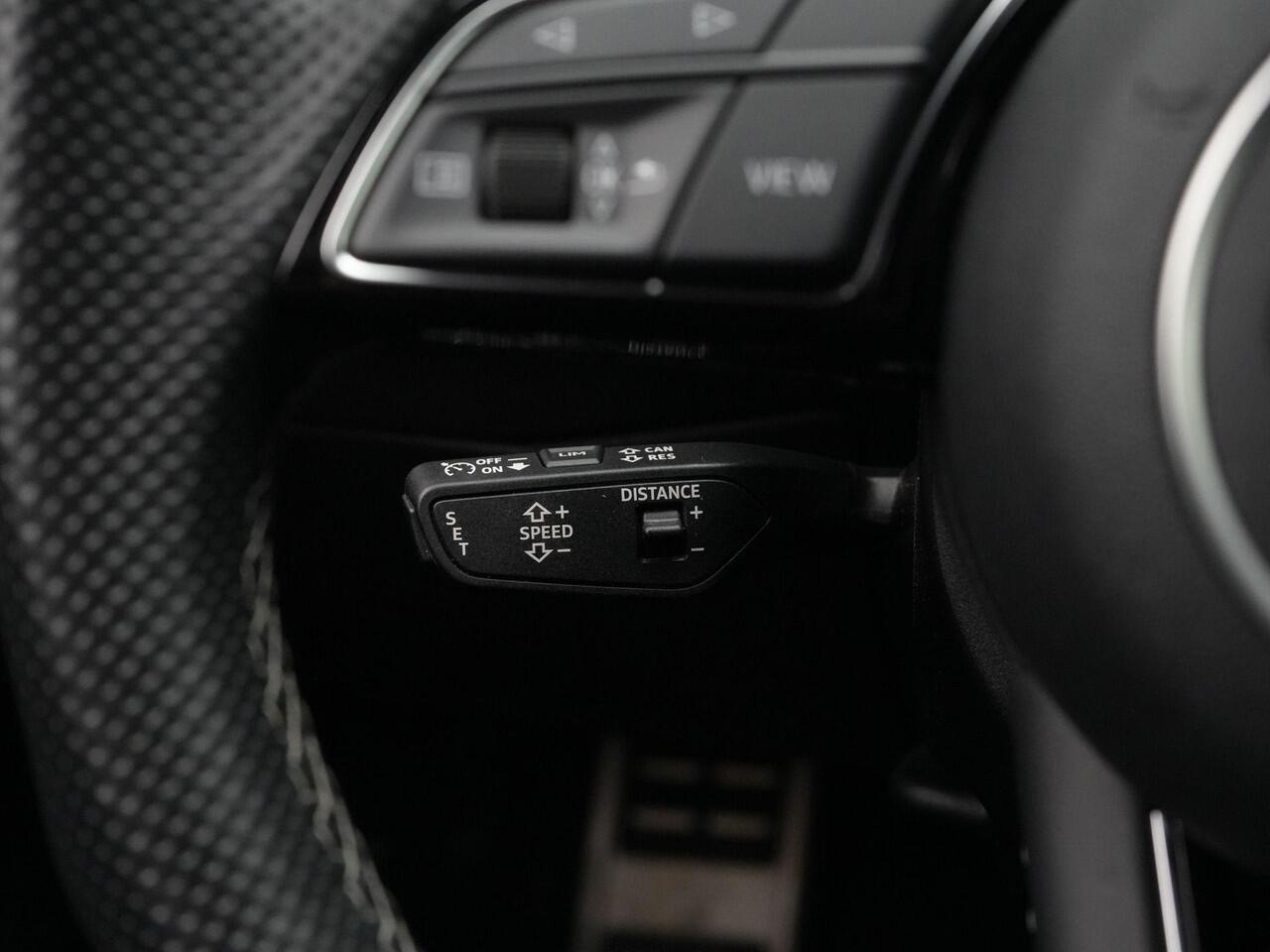 Audi A3 SPORTBACK 40 TFSI e 204 pk S-tronic Advanced edition / S-Line | Head-up display | Parkeersensoren achter | Standkachel