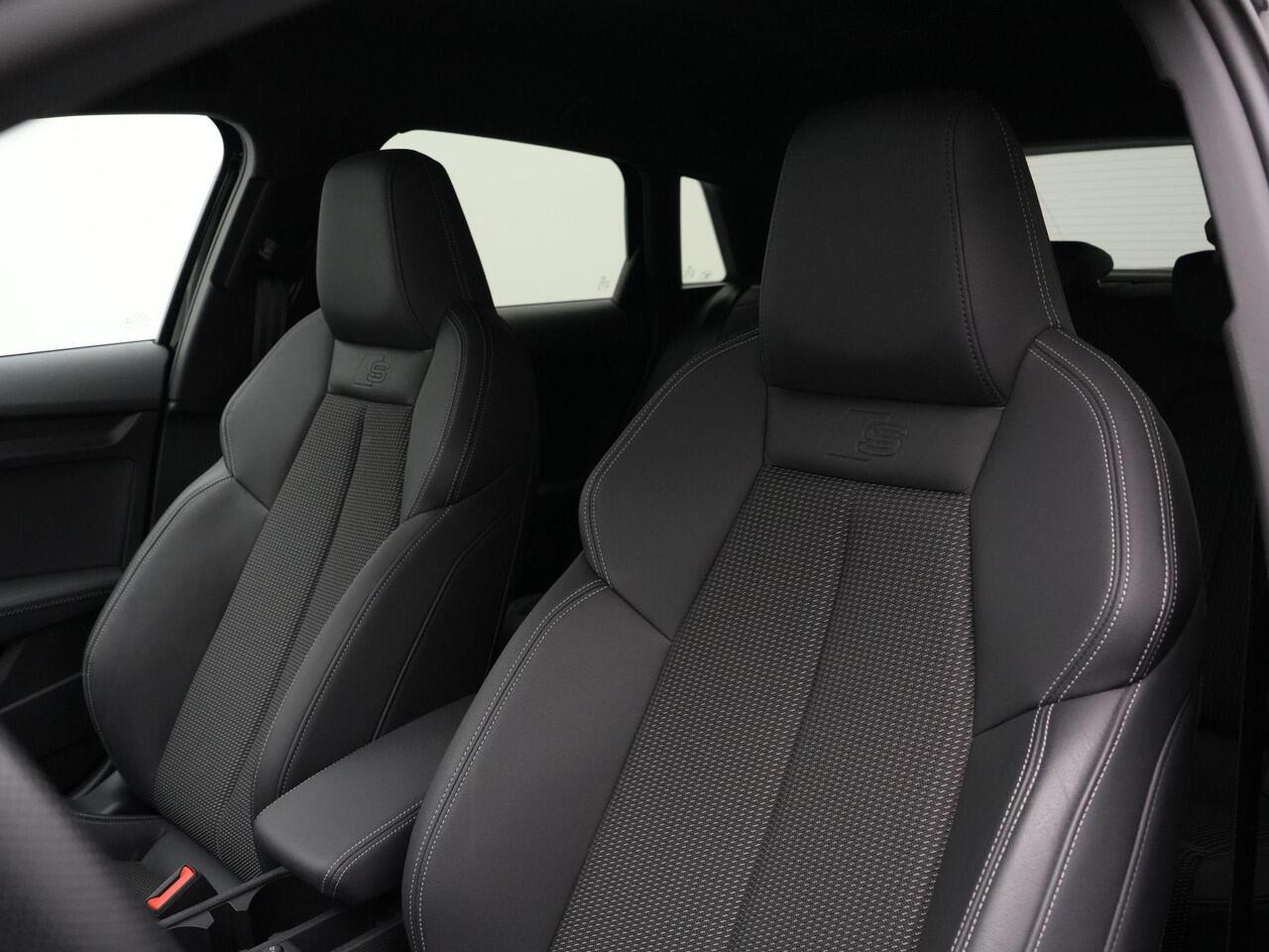 Audi A3 SPORTBACK 40 TFSI e 204 pk S-tronic Advanced edition / S-Line | Head-up display | Parkeersensoren achter | Standkachel