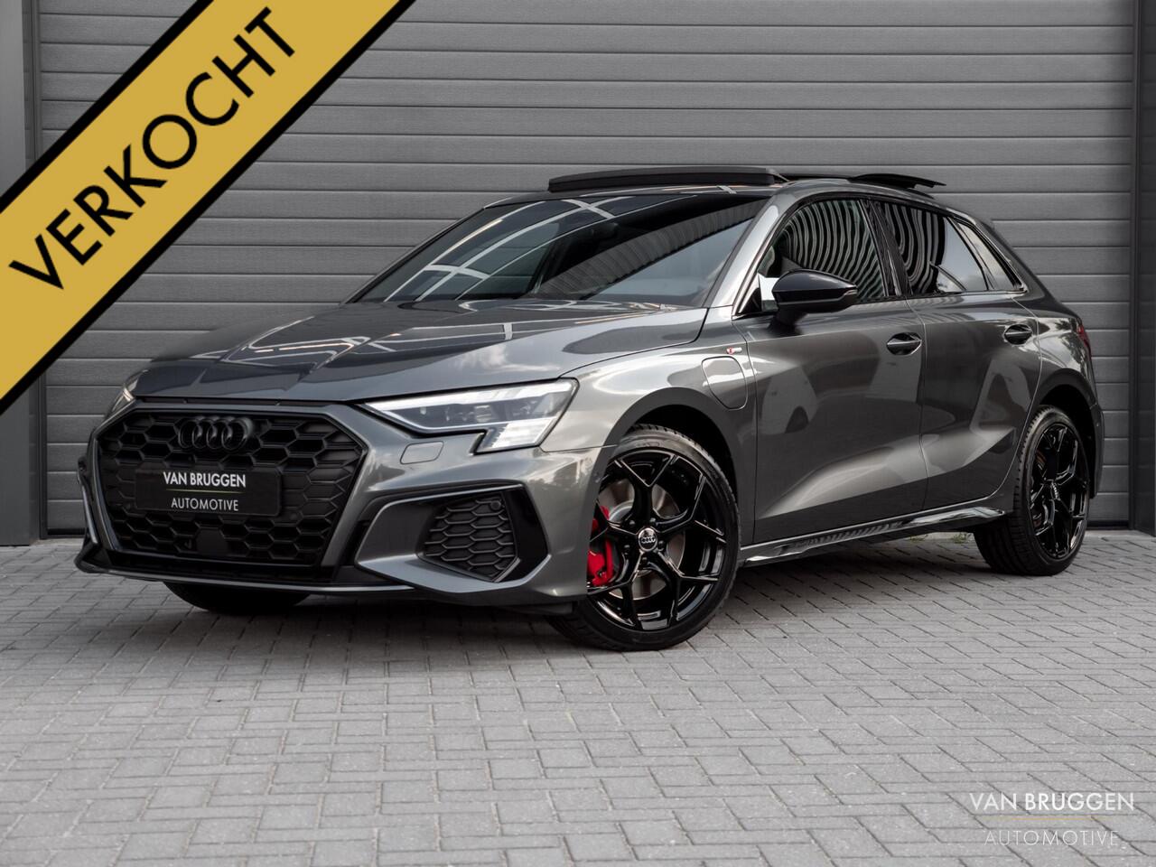 Audi A3 SPORTBACK 45 TFSI E S-Line Pano RS-Stoelen Sfeer ACC S3 Matrix