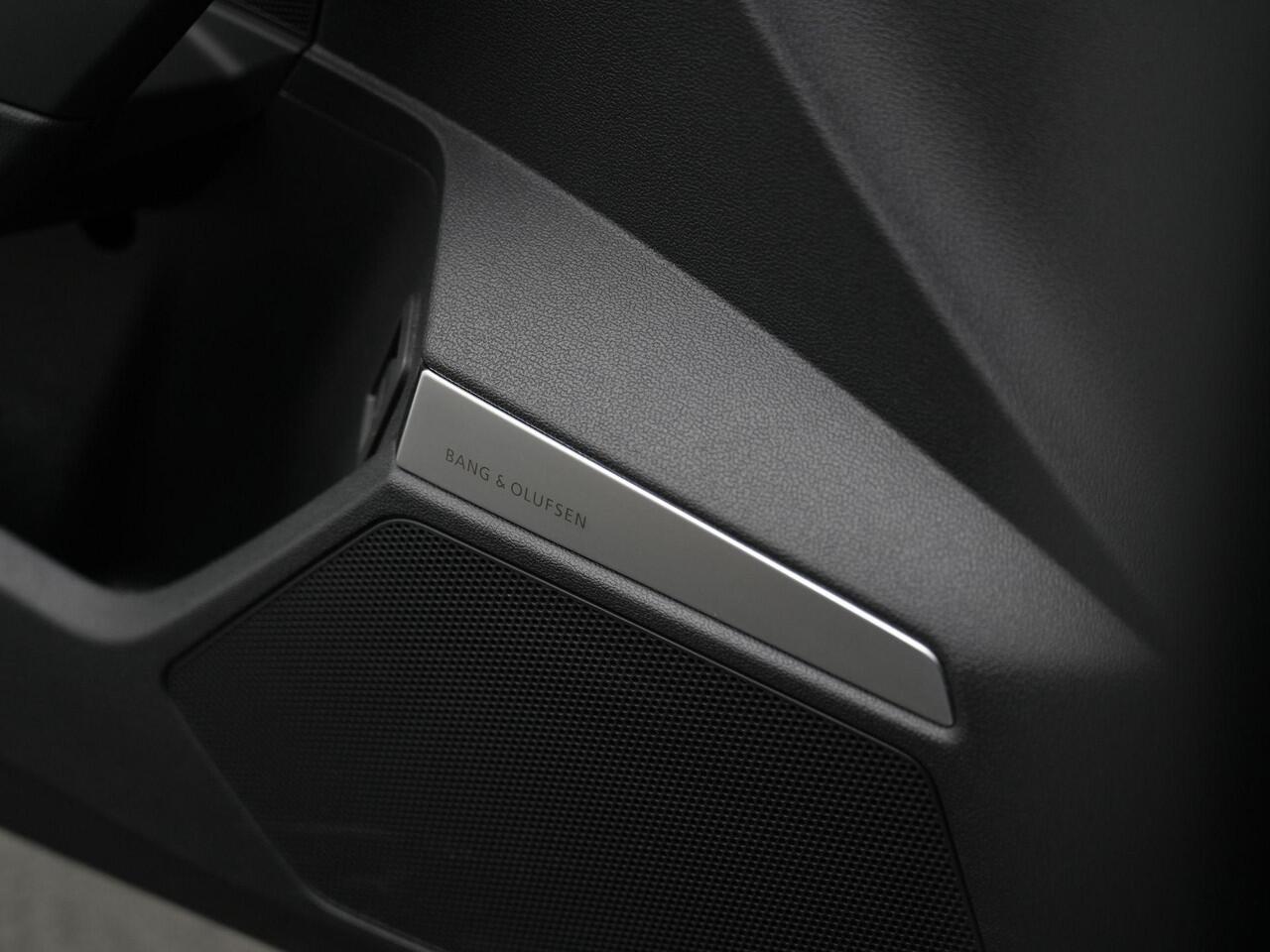 Audi A3 SPORTBACK 40 TFSI e 204 pk S-tronic Advanced edition | Panoramadak | Geheugenstoel | Bang & Olufsen | Head-up display