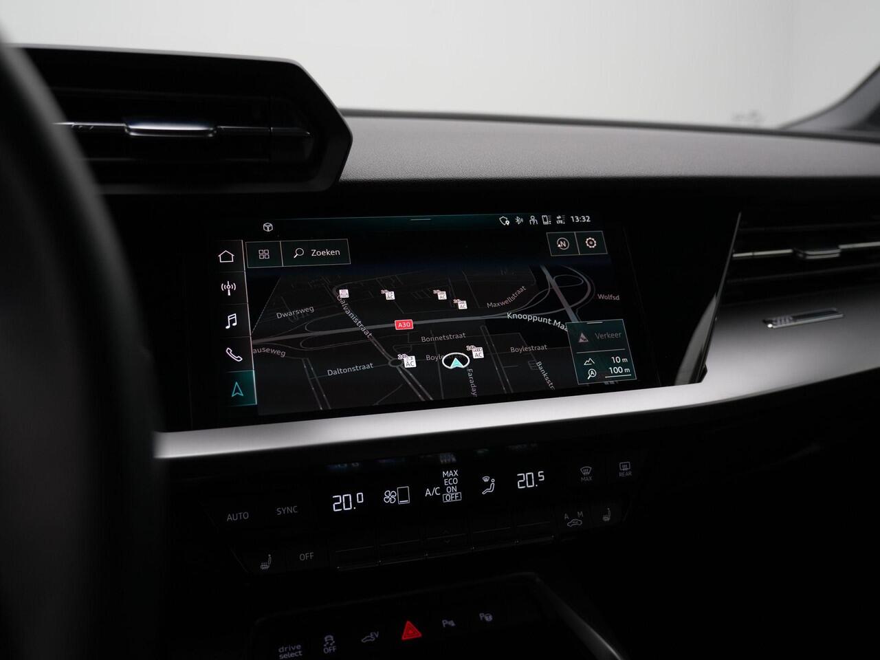 Audi A3 SPORTBACK 40 TFSI e 204 pk S-tronic Advanced edition | Panoramadak | Geheugenstoel | Bang & Olufsen | Head-up display