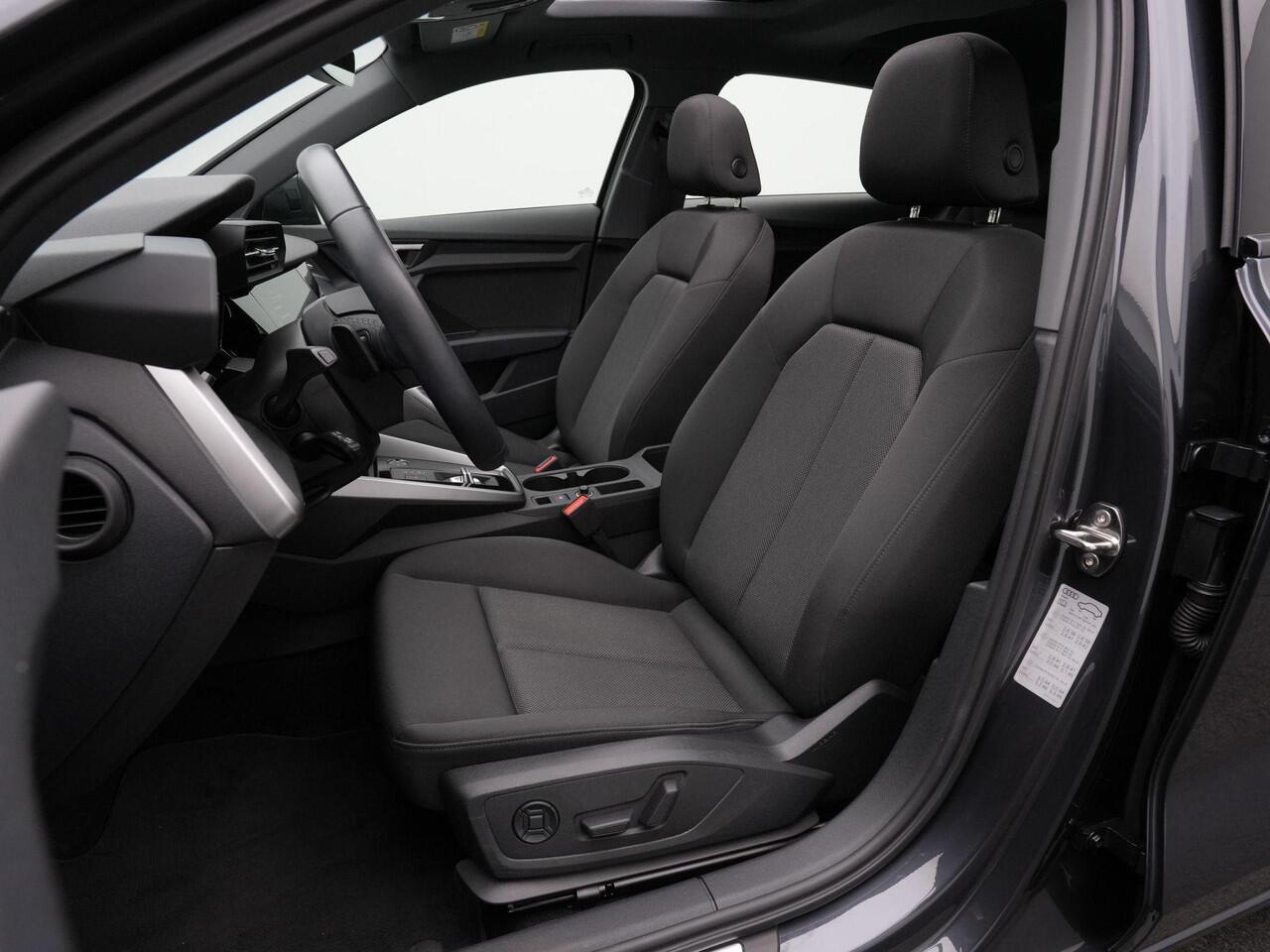 Audi A3 SPORTBACK 40 TFSI e 204 pk S-tronic Advanced edition | Panoramadak | Geheugenstoel | Bang & Olufsen | Head-up display