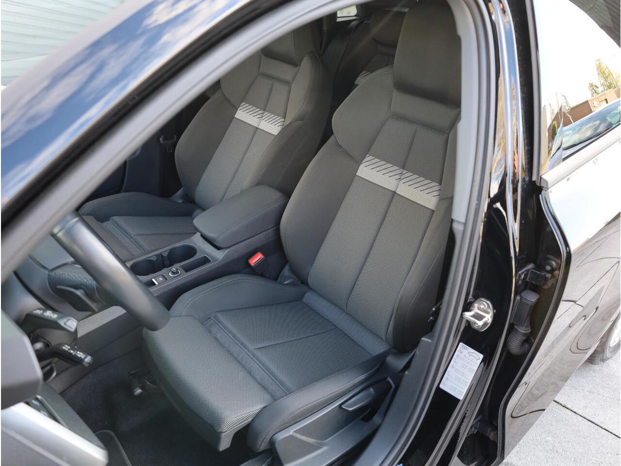 Audi A3 SPORTBACK 40 TFSI e Edition PHEV | 204PK | Adaptive Cruise | Keyless | Elektrische kofferklep | Carplay/Android |