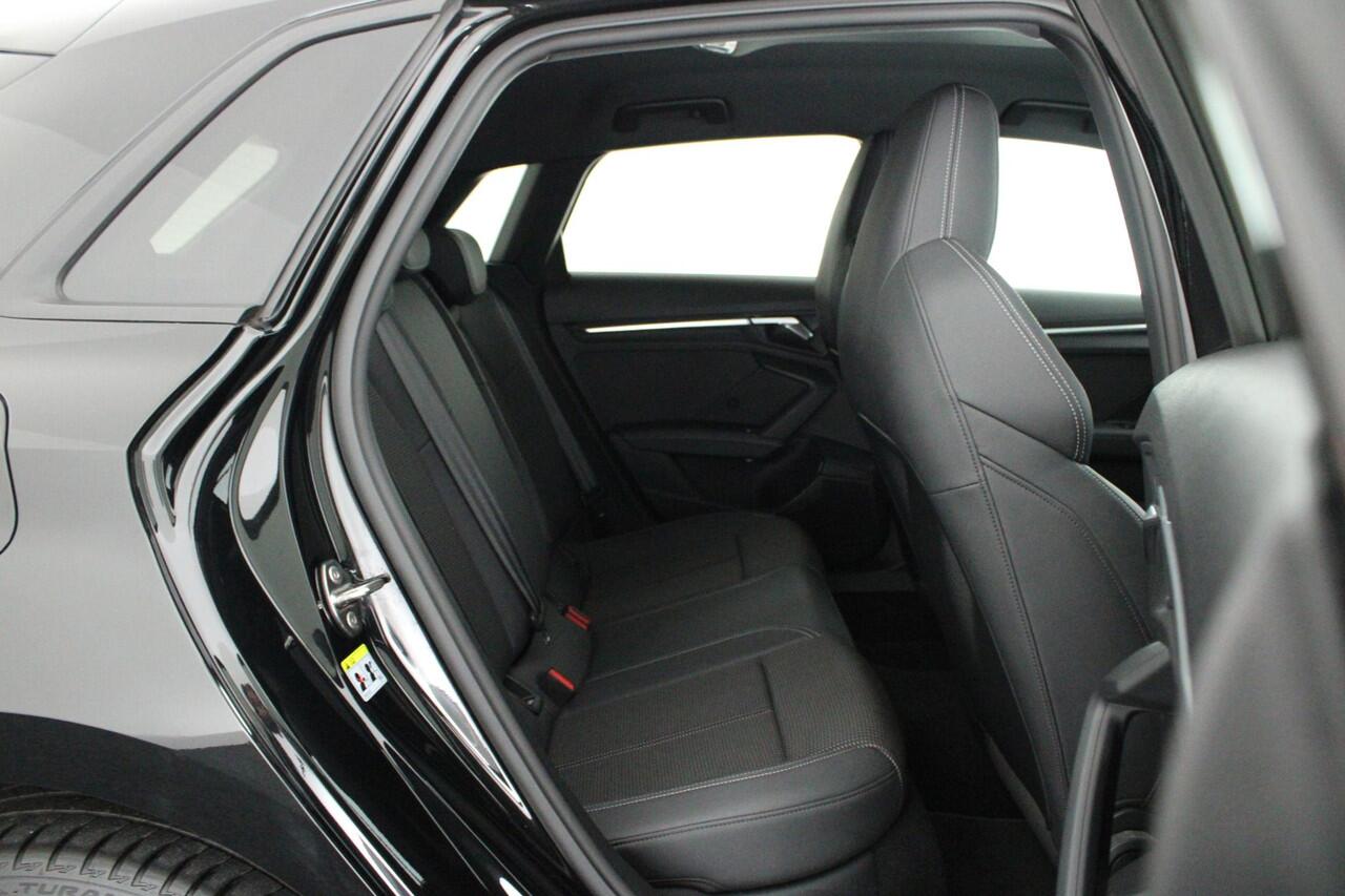 Audi A3 SPORTBACK 40 TFSI e 204pk 2x S-Line Trekhaak Camera Keyless Head-Up Stoelverwarming Virtual Cockpit Navigatie