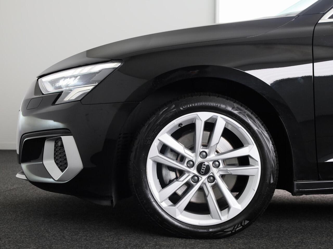 Audi A3 SPORTBACK 30 TFSI Advanced edition 110 pk S-tronic | Navigatie | Parkeersensoren achter | Cruise control | LED koplampen | Apple Carplay/Android Auto |