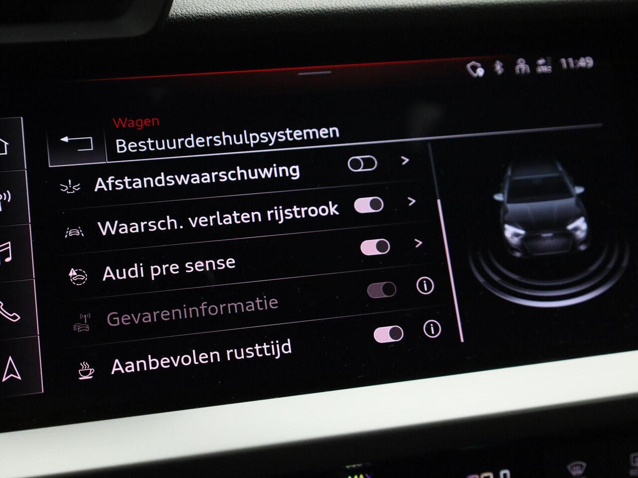 Audi A3 SPORTBACK 30 TFSI/110PK Business edition · Navigatie · LED · Apple/Android Car Play · Trekhaak ·