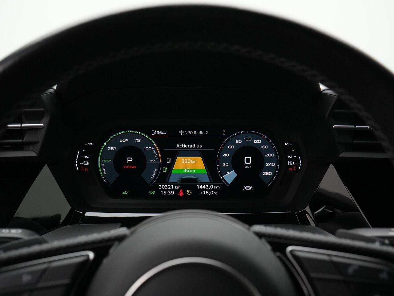 Audi A3 SPORTBACK 40 TFSI e 204 pk S-tronic Advanced edition / S-Line | Head-up display | Parkeersensoren achter | Standkachel