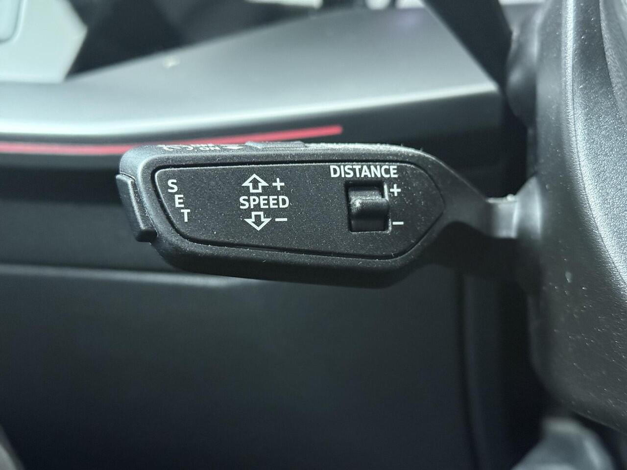 Audi A3 SPORTBACK 45 TFSI e S edition Competition | 245 PK | SoH 95% | Panoramadak | Achteruitrijcamera | Audi virtual cockpit | S line | Cruise control |