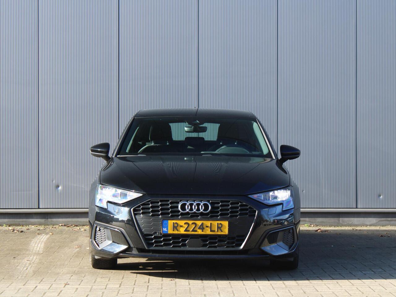 Audi A3 SPORTBACK 30 TFSI Pro Line | Climate control | Lichtmetalen-Velgen | PDC | Navigatie | Cruise control