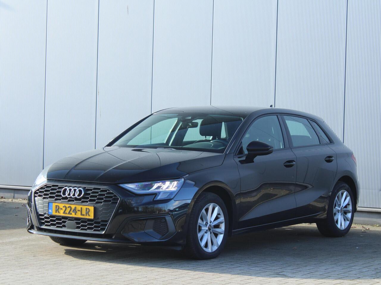 Audi A3 SPORTBACK 30 TFSI Pro Line | Climate control | Lichtmetalen-Velgen | PDC | Navigatie | Cruise control