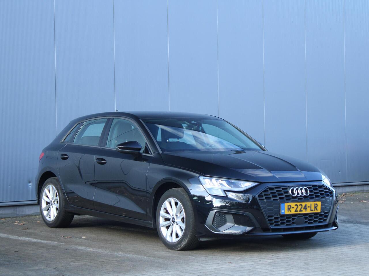 Audi A3 SPORTBACK 30 TFSI Pro Line | Climate control | Lichtmetalen-Velgen | PDC | Navigatie | Cruise control