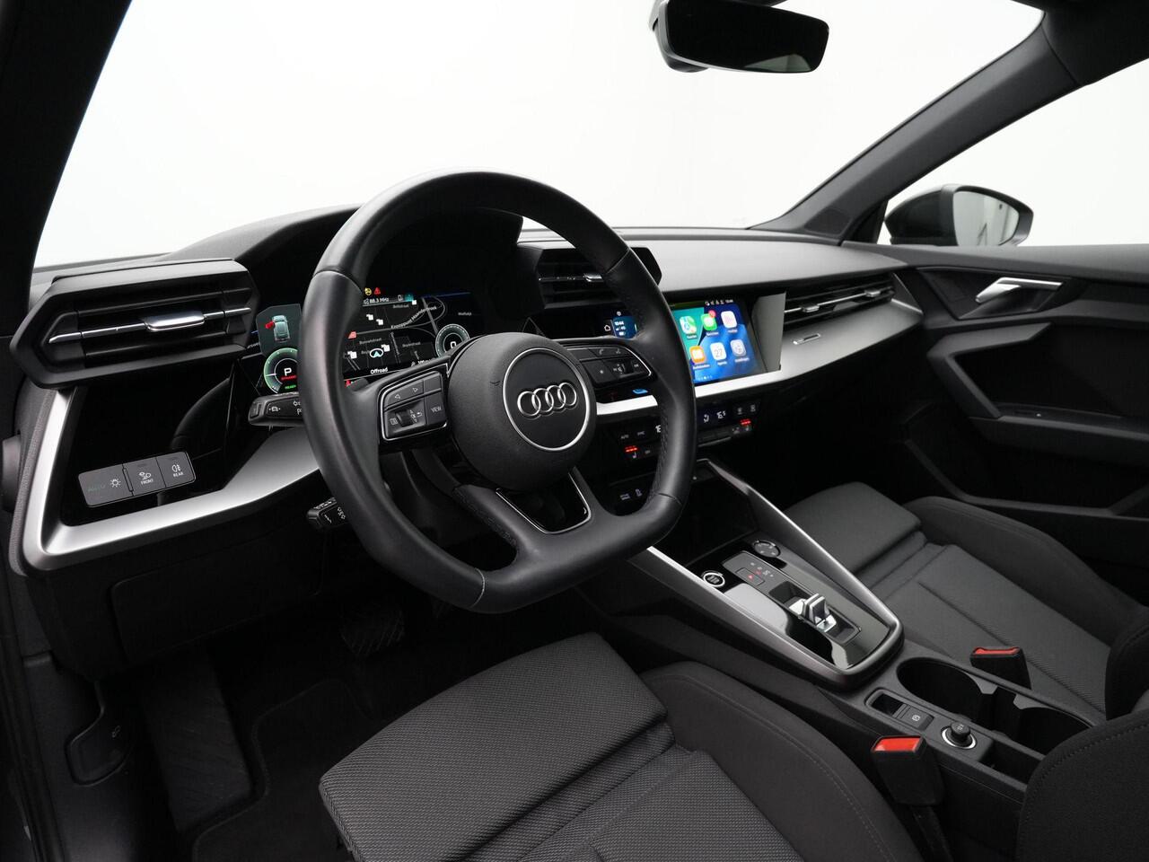 Audi A3 SPORTBACK 40 TFSI e 204 pk S-Line | Achteruitrijcamera | Stoelverwarming | Adaptive Cruise | Navigatie