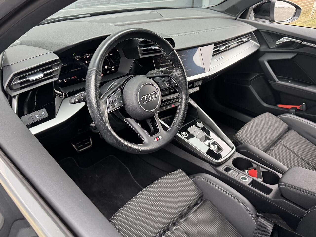 Audi A3 SPORTBACK 30 TFSI S EDITION I AUTOMAAT I S-LINE I APPLE CARPLAY I CRUISE CONTROL