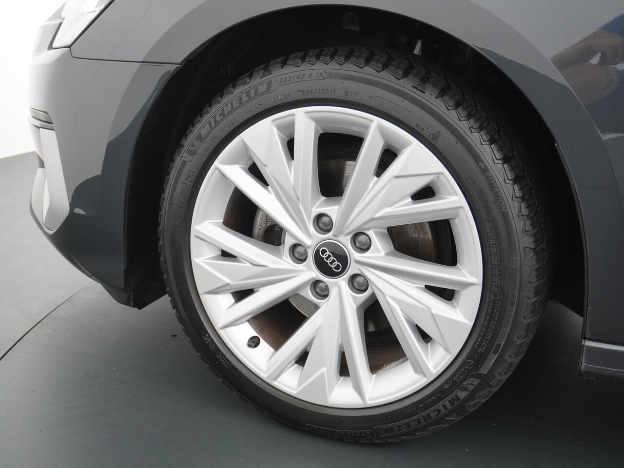 Audi A3 SPORTBACK 35 TFSI Advanced edition 1.5 TFSi | NL Auto | 150 PK !! | 17" LMV | Adaptive Cruise | Navigatie