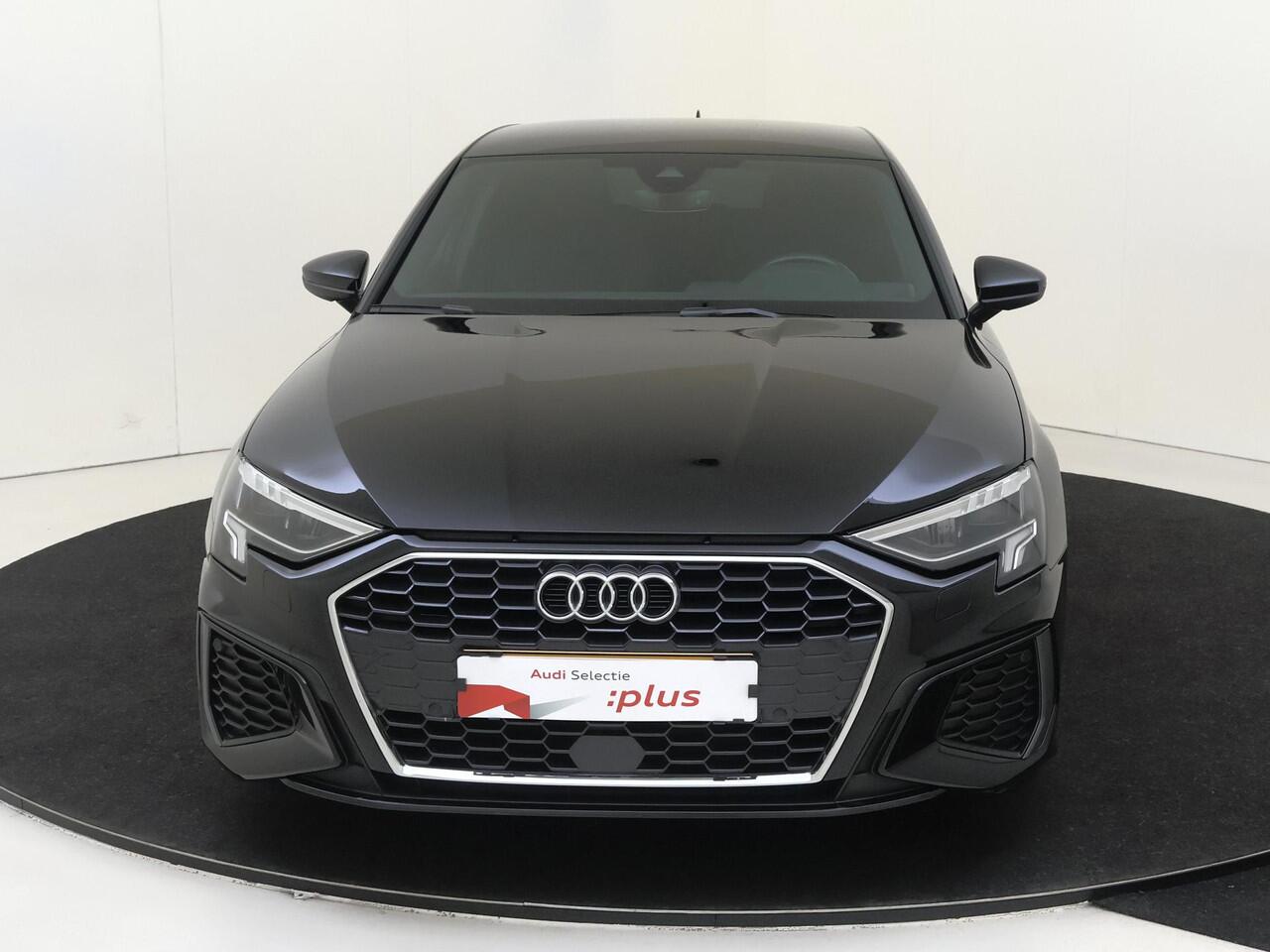 Audi A3 SPORTBACK 30 TFSI S edition | Adaptieve cruise control | Full LED verlichting | Navigatie Plus | CarPlay | S-line interieur | Virtual cockpit |