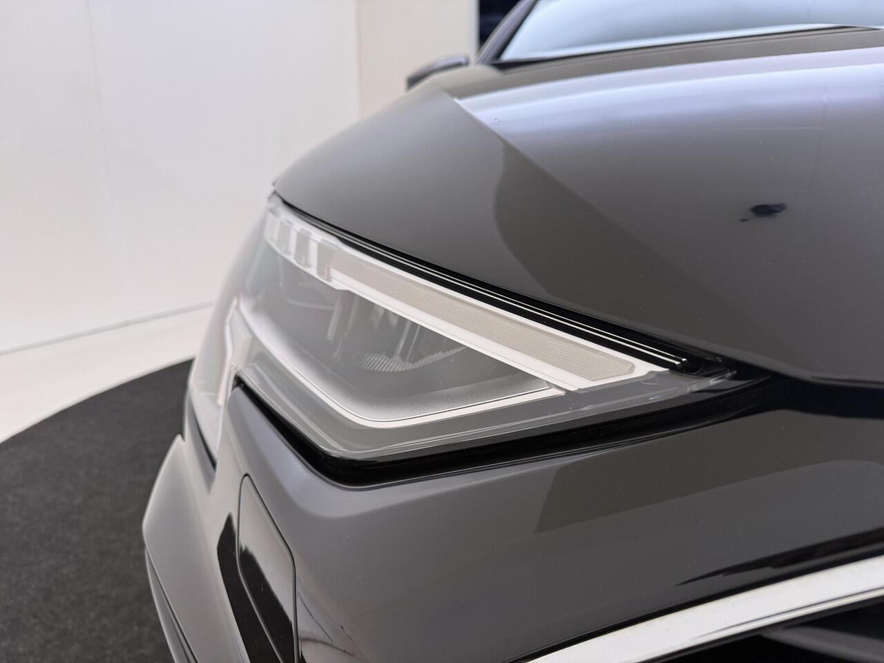 Audi A3 SPORTBACK 30 TFSI S edition | Adaptieve cruise control | Full LED verlichting | Navigatie Plus | CarPlay | S-line interieur | Virtual cockpit |