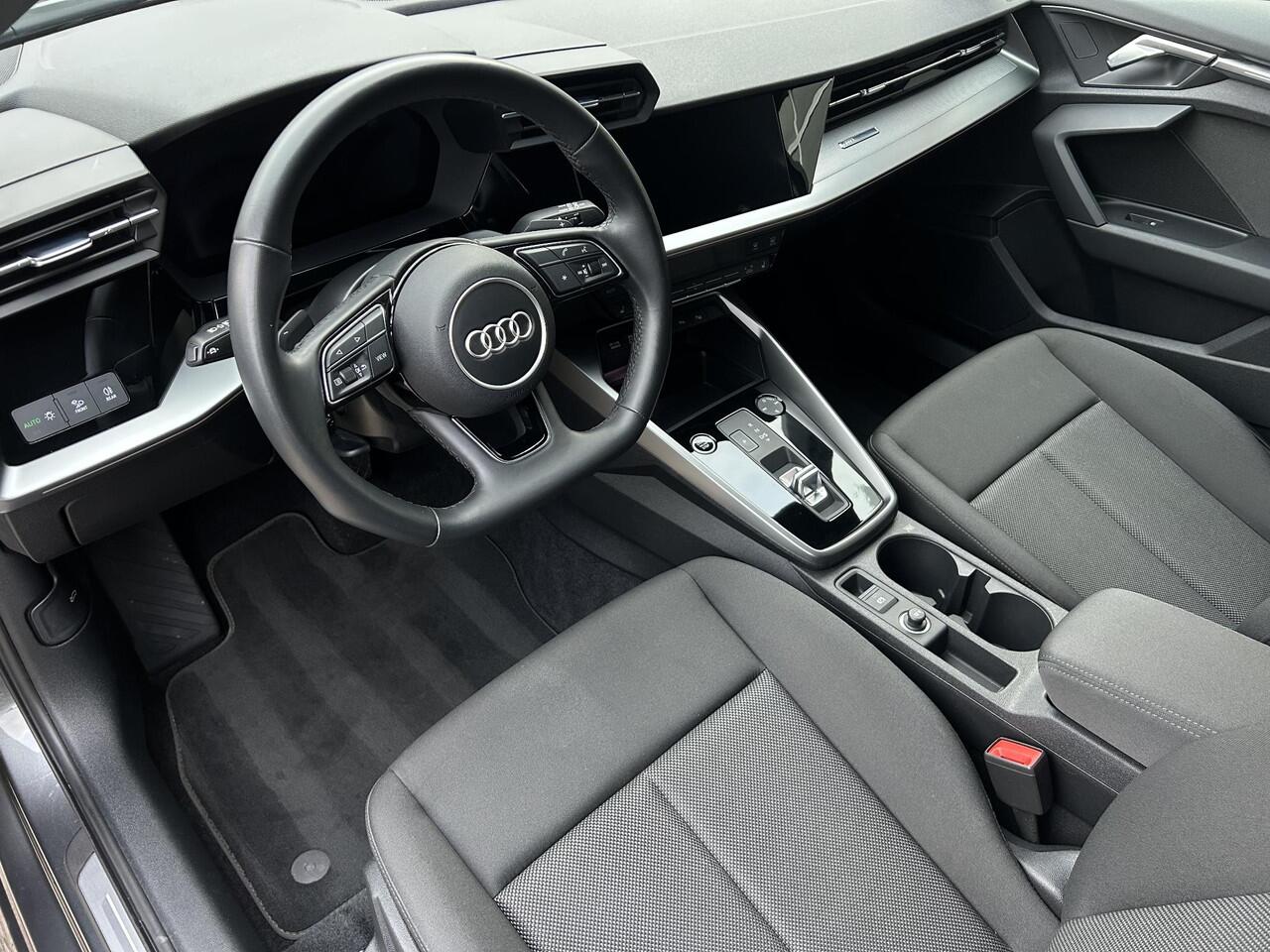 Audi A3 SPORTBACK 40 TFSI e Edition S Line /Apple & Android carplay/Achteruitrijcamera/Stoelverwarming/Sportstuur/Cruise & Clima/Isofix (MET GARANTIE*)