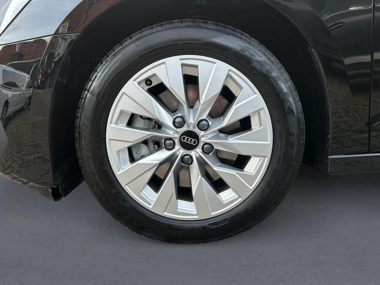 Audi A3 SPORTBACK 40 TFSI e Edition /Apple & Android carplay/Stoelverwarming/park. sens. achter/rijstrookhulp/Cruise/LED/DAB/ (MET GARANTIE*)