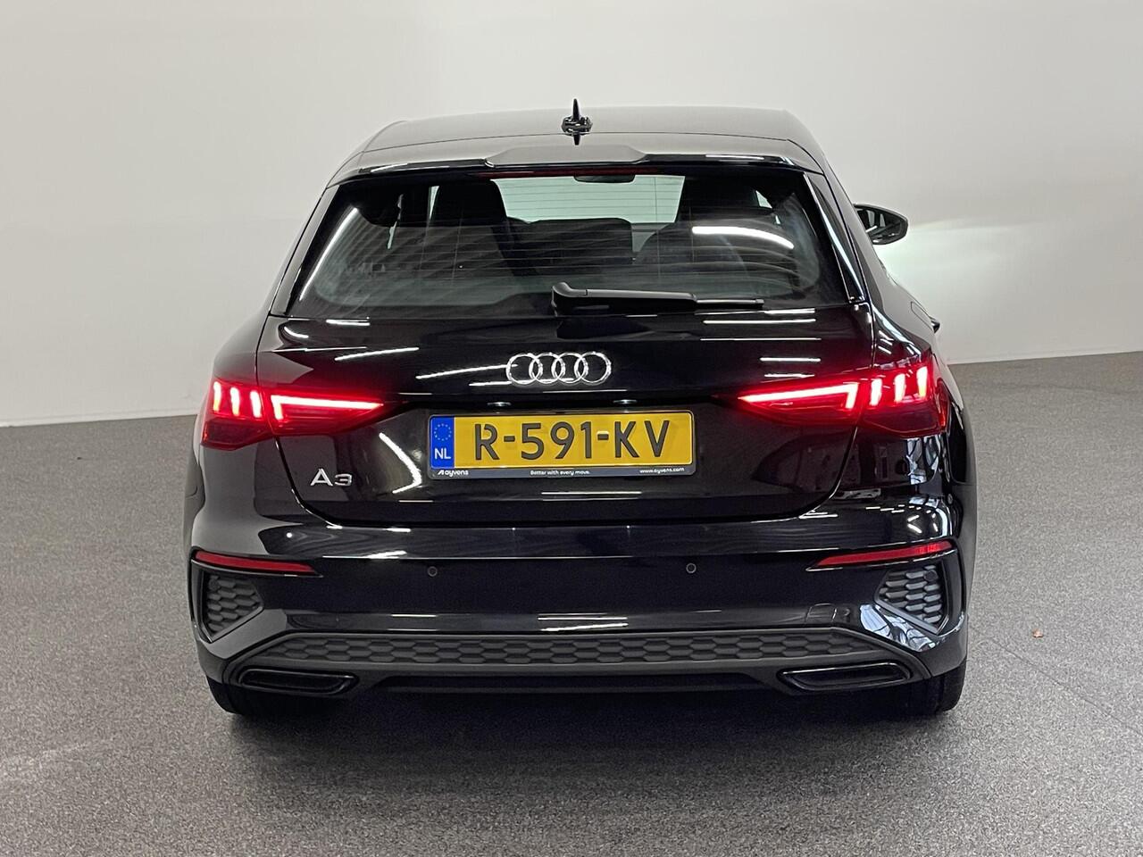 Audi A3 SPORTBACK 30 TFSI S edition Navigatie Apple Carplay / Android Auto Adaptive Cruise Control Parkeersensoren Full Led Virtual Cockpit Climate Control