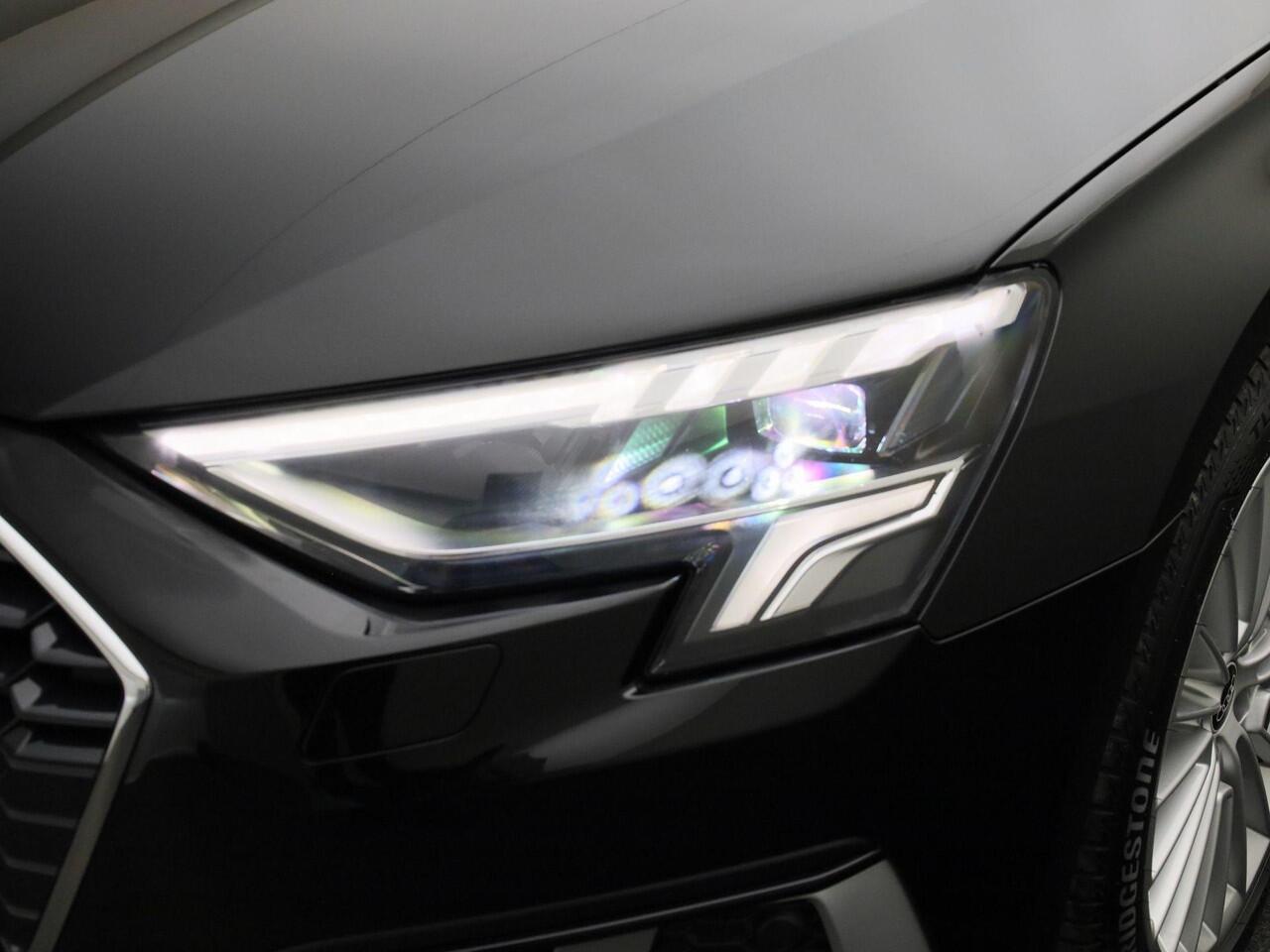 Audi A3 SPORTBACK 30 TFSI/110PK Business edition · Navigatie · LED · Apple/Android Car Play · Trekhaak ·