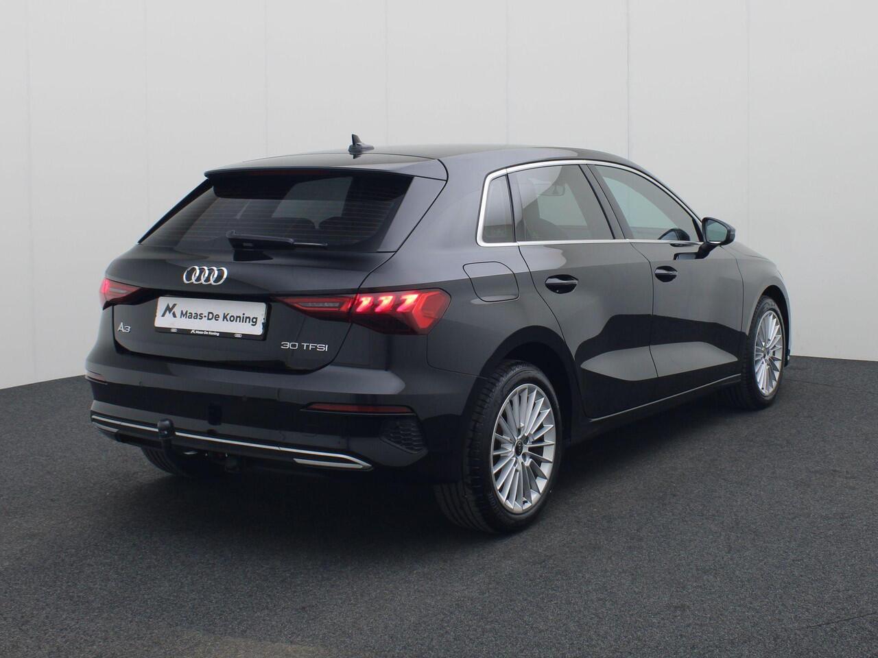 Audi A3 SPORTBACK 30 TFSI/110PK Business edition · Navigatie · LED · Apple/Android Car Play · Trekhaak ·