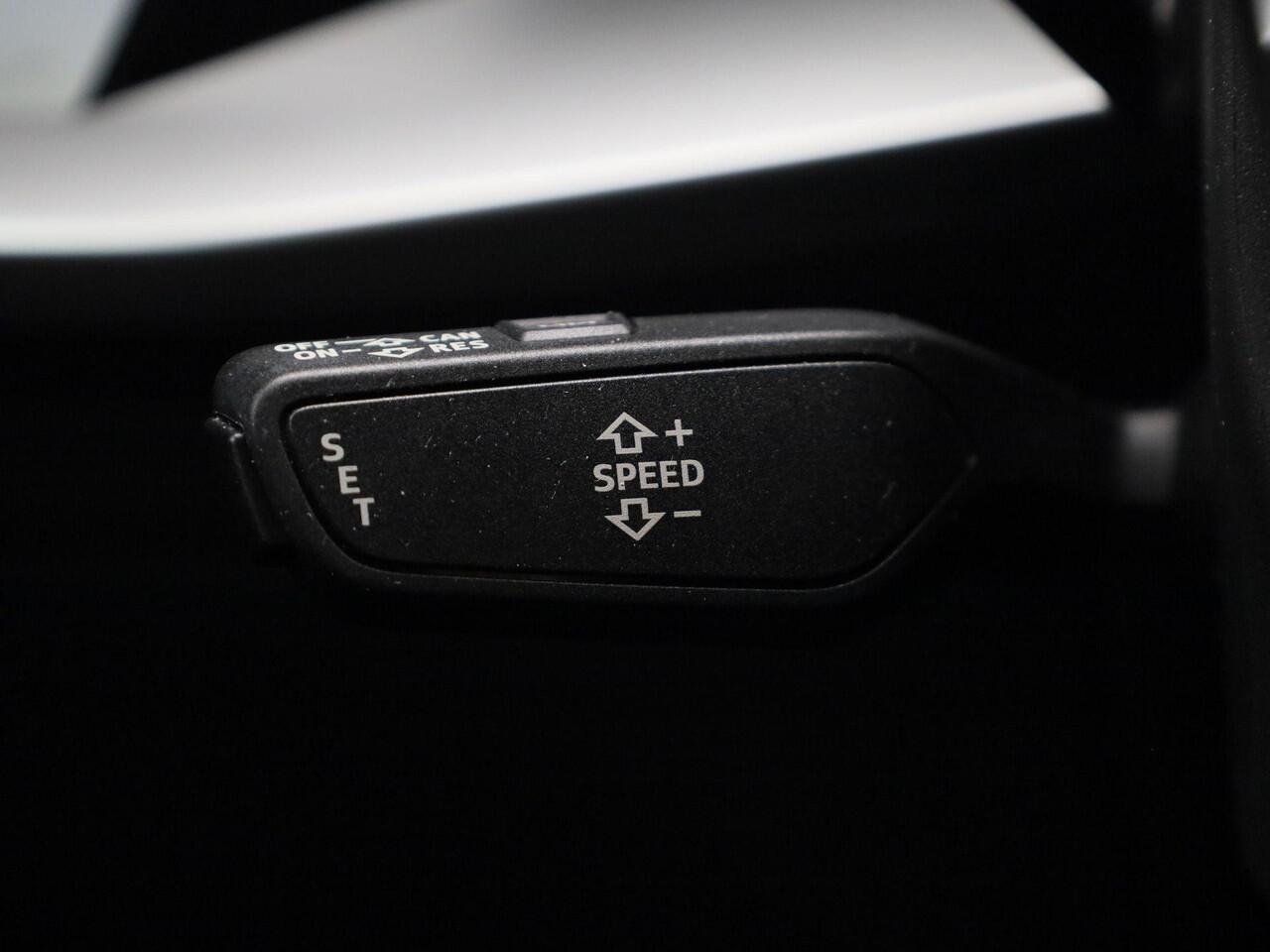 Audi A3 SPORTBACK 30 TFSI/110PK Business edition · Navigatie · LED · Apple/Android Car Play · Trekhaak ·