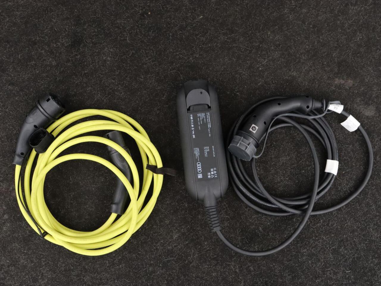 Audi A3 SPORTBACK 40 TFSIe Business edition | Adaptive cruise | Sportstoelen | Carplay | Virtual Cockpit | Audi Sound | Climate control | Navigatie | Full LED | PHEV | Plug In