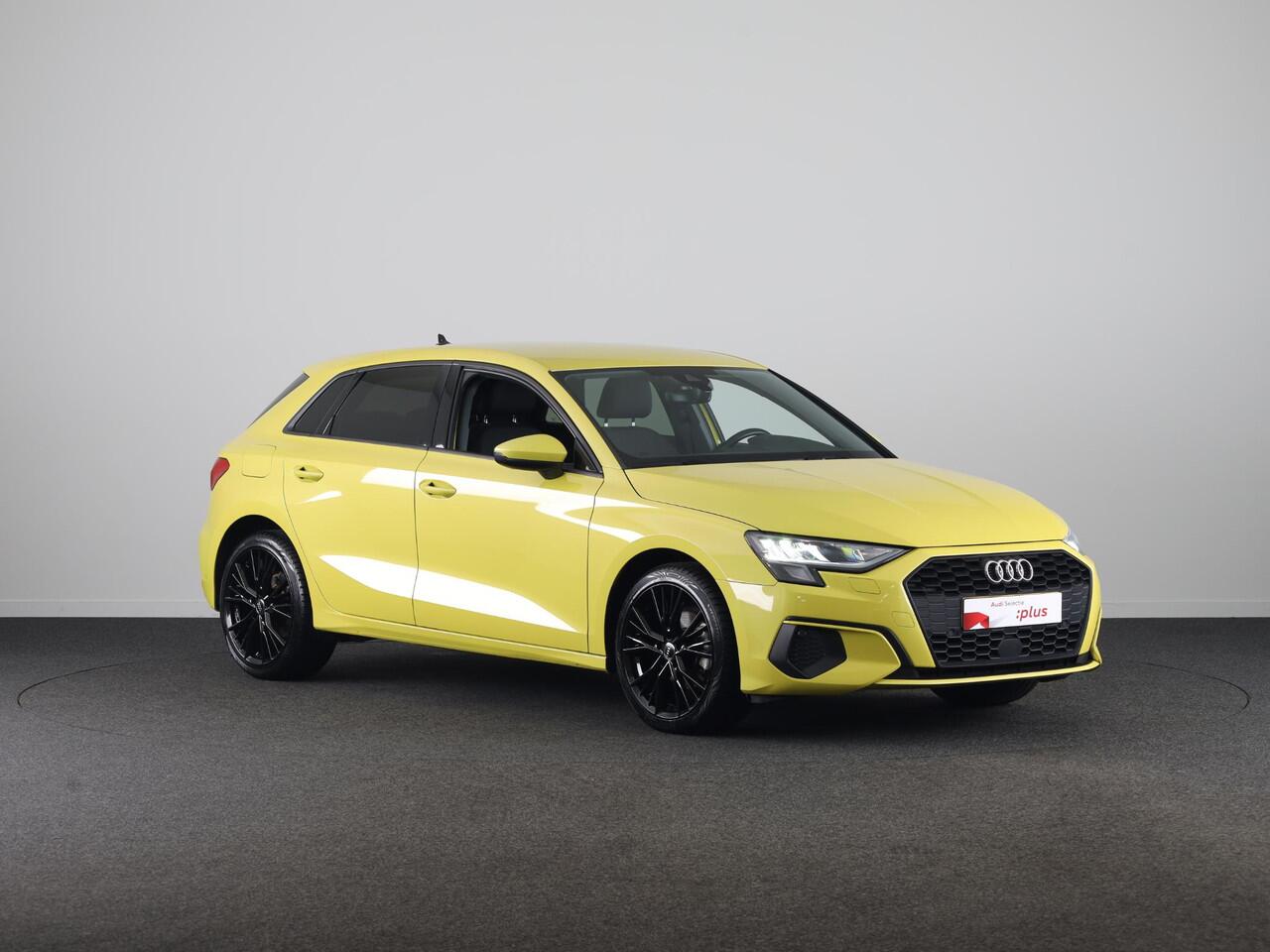 Audi A3 SPORTBACK 30 TFSI Pro Line 110PK | Navigatie via app | Parkeersensoren | 18 inch Lichtmetalen velgen | Cruise controle