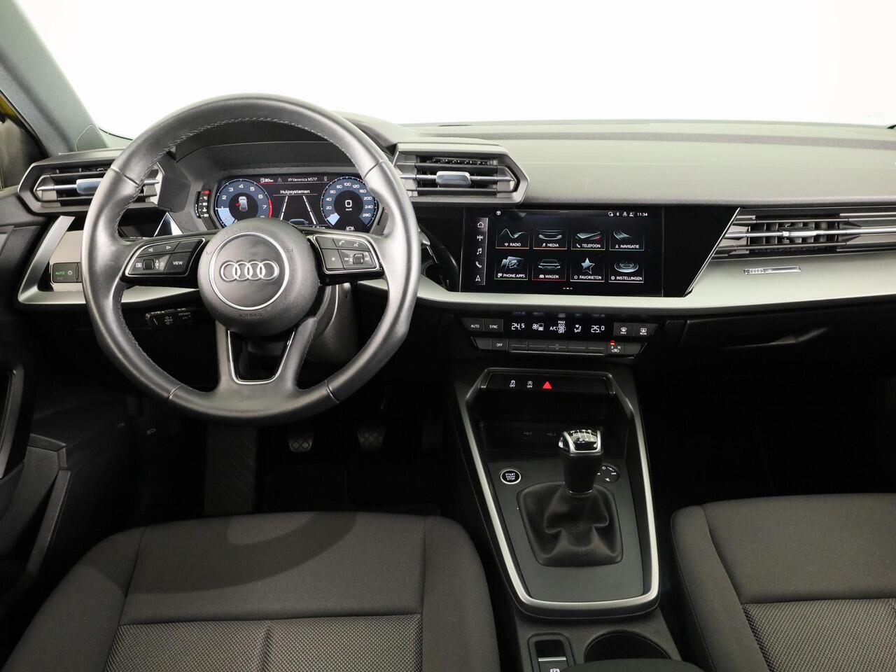 Audi A3 SPORTBACK 30 TFSI Pro Line 110PK | Navigatie via app | Parkeersensoren | 18 inch Lichtmetalen velgen | Cruise controle