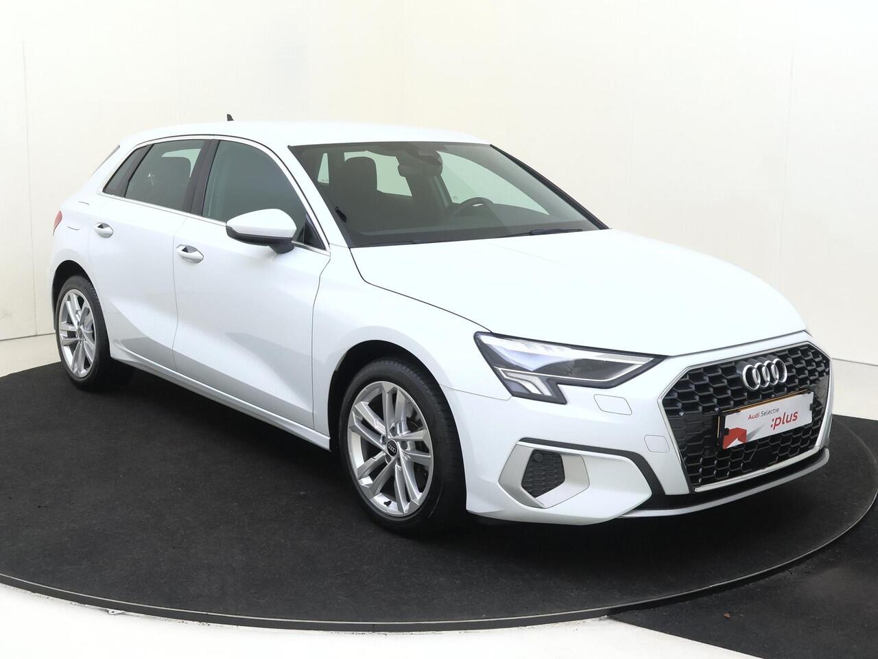 Audi A3 SPORTBACK 30 TFSI Advanced edition | Full LED verlichting | Navigatie Plus | Cruise control | CarPlay | Virtual cockpit | Draadloze telefoonlader | Verkeersbord detectie |