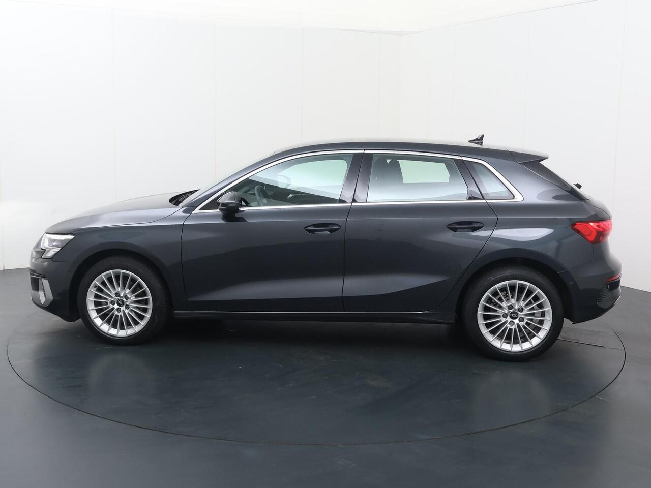 Audi A3 SPORTBACK 30 TFSI Advanced edition | 110 PK | Automaat | Cruise control | Navigatiesysteem | Achteruitrijcamera |