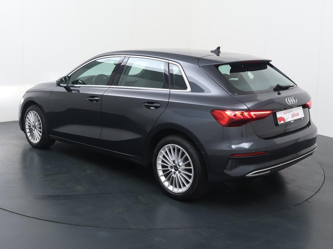 Audi A3 SPORTBACK 30 TFSI Advanced edition | 110 PK | Automaat | Cruise control | Navigatiesysteem | Achteruitrijcamera |