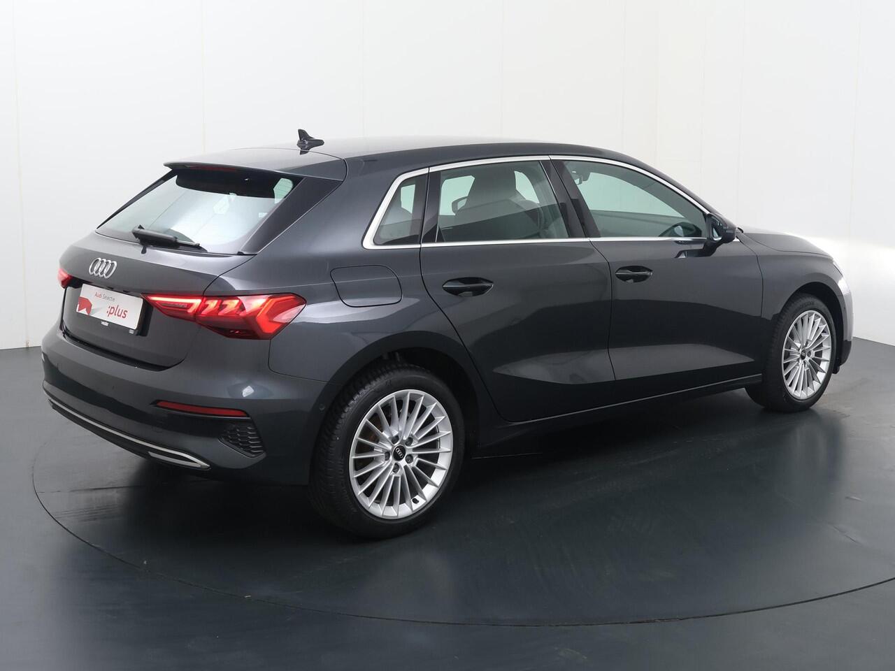 Audi A3 SPORTBACK 30 TFSI Advanced edition | 110 PK | Automaat | Cruise control | Navigatiesysteem | Achteruitrijcamera |