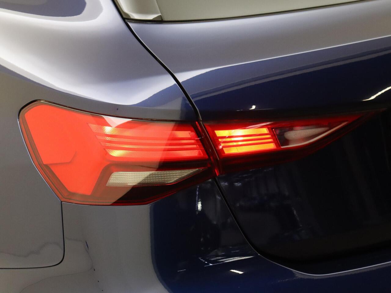 Audi A3 SPORTBACK 40 TFSI e Advanced edition | SoH 100% | Virtual cockpit Plus | Parkeerassistent | Lederen bekleding | Navigatie Plus | Stoelverwarming | CarPlay | Parkeersensoren |