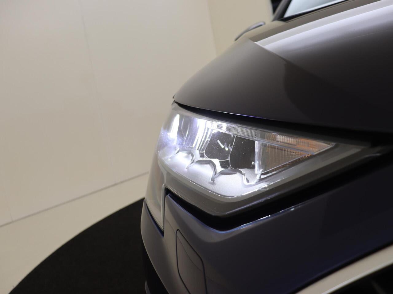 Audi A3 SPORTBACK 40 TFSI e Advanced edition | SoH 100% | Virtual cockpit Plus | Parkeerassistent | Lederen bekleding | Navigatie Plus | Stoelverwarming | CarPlay | Parkeersensoren |