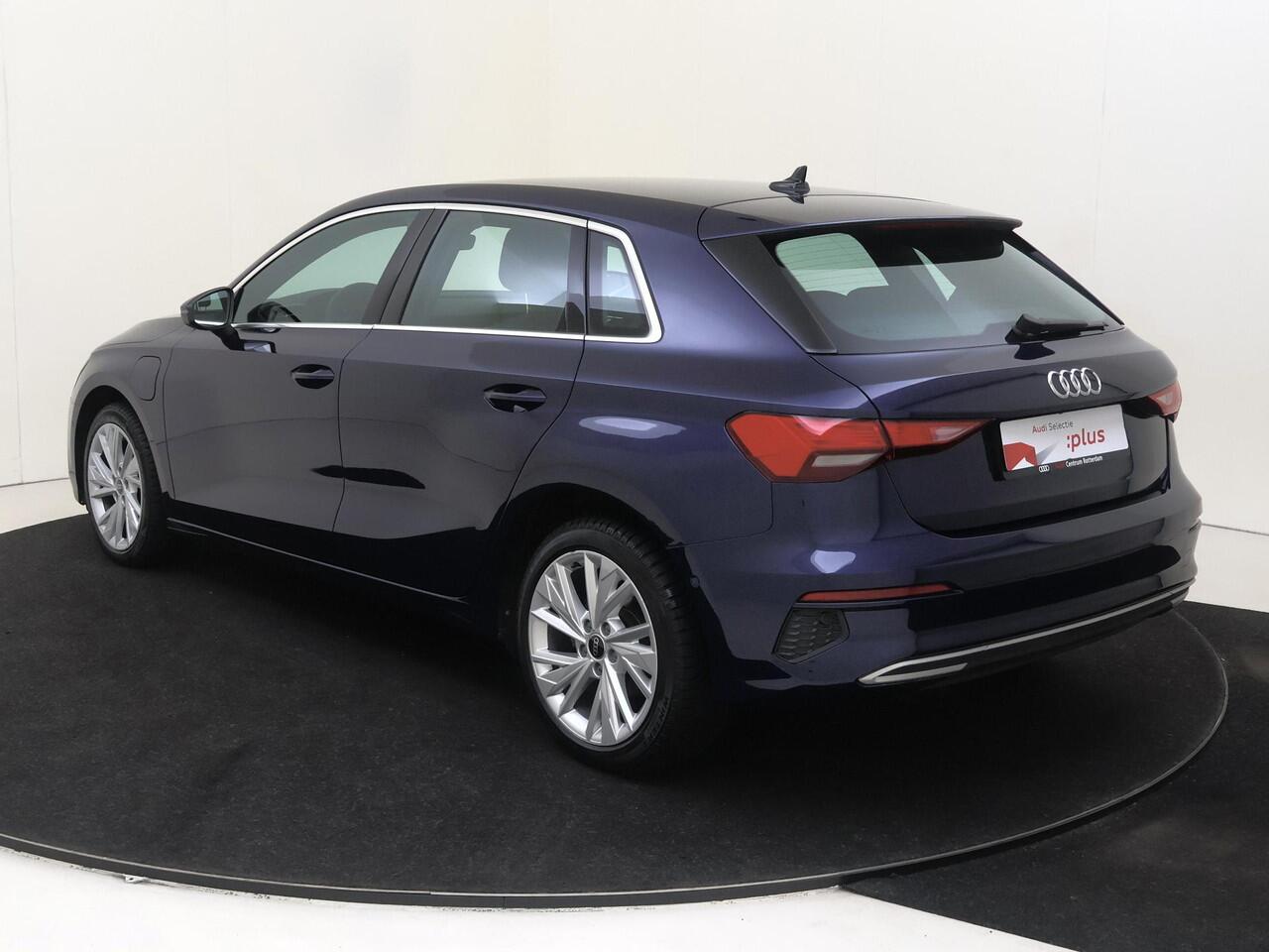 Audi A3 SPORTBACK 40 TFSI e Advanced edition | SoH 100% | Virtual cockpit Plus | Parkeerassistent | Lederen bekleding | Navigatie Plus | Stoelverwarming | CarPlay | Parkeersensoren |
