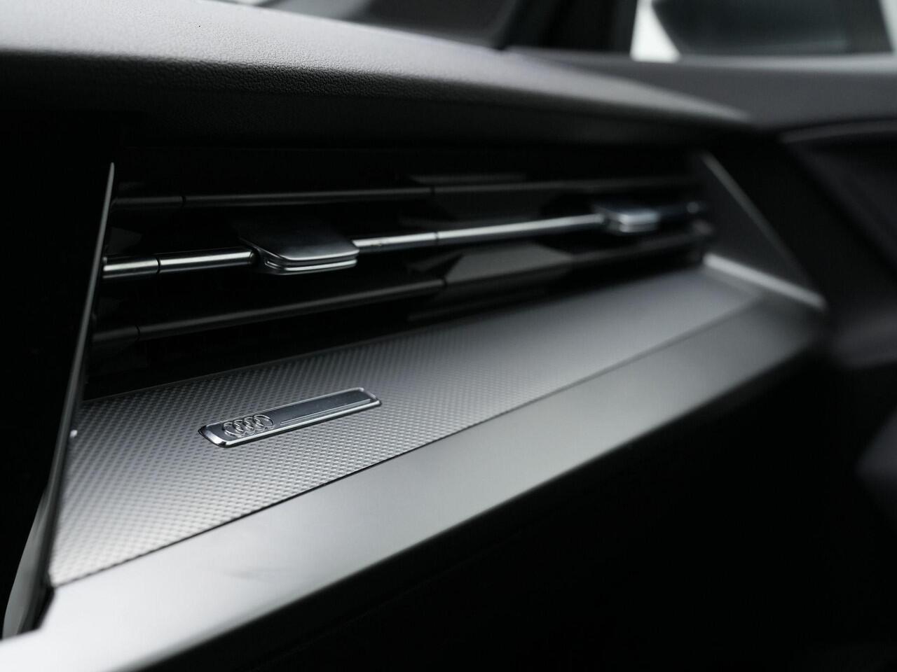 Audi A3 SPORTBACK 35 TFSI 150 pk S-Tronic S-Line | S-Line | Cruise Control | Sportonderstel | Verlengde fabrieksgarantie