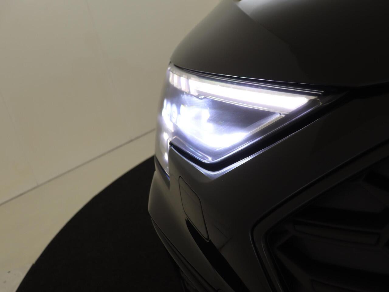 Audi A3 SPORTBACK 45 TFSI e S edition Competition | SoH 92% | LED matrix verlichting | Achteruitrijcamera | Stoelverwarming | Navigatie Plus | Keyless | Lederen bekleding | Geheugenfunctie bestuurdersstoel |
