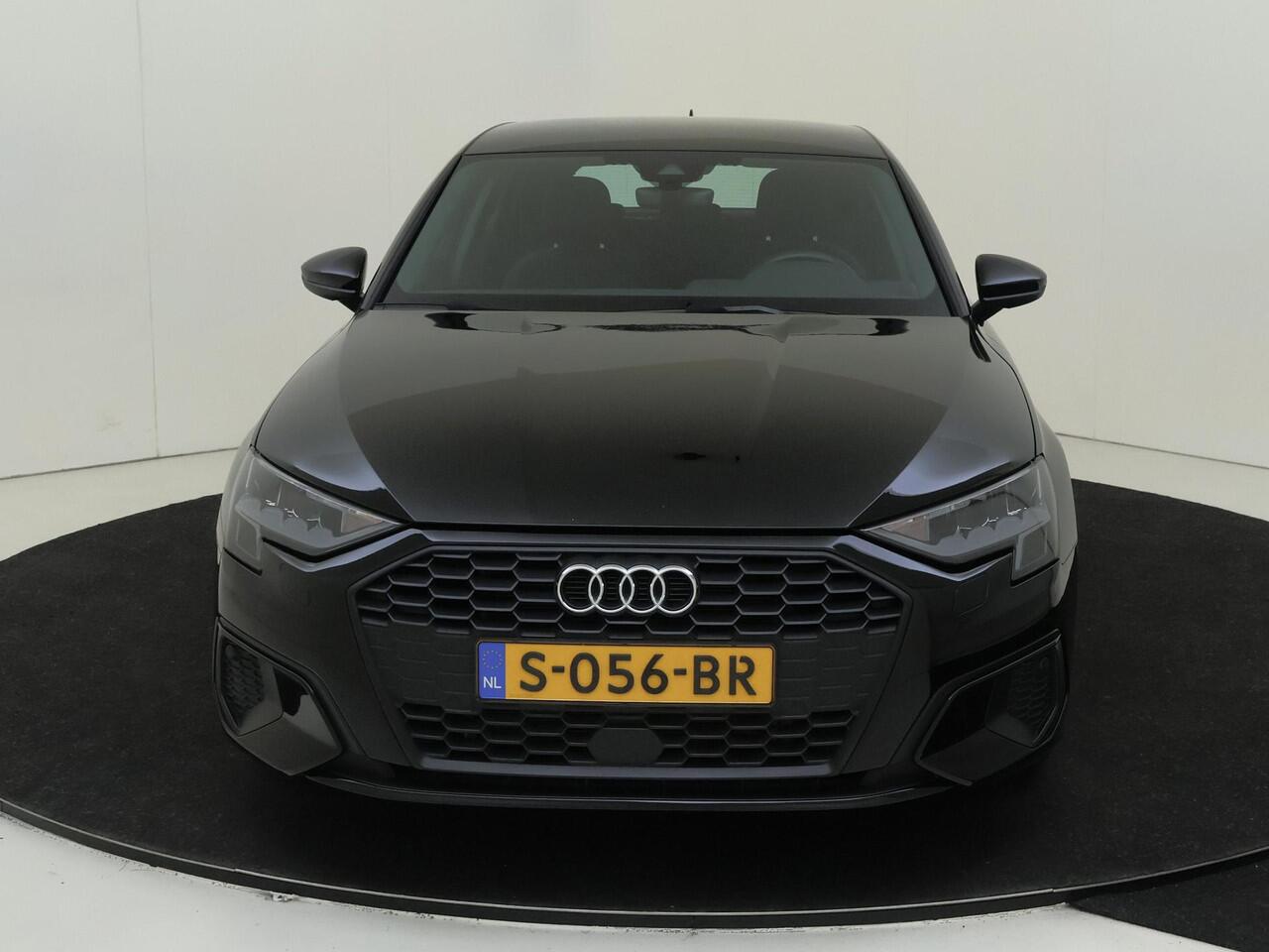 Audi A3 SPORTBACK 30 TFSI Pro Line | CarPlay | Cruise control | Draadloze telefoonlader | DAB radio | Bluetooth | Keyless start |