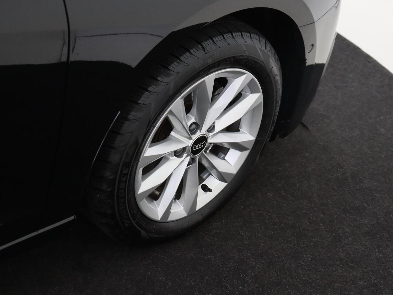 Audi A3 SPORTBACK 30 TFSI Pro Line | Parkeerassistent | Stoelverwarming | Keyless | Navigatie Plus | Parkeersensoren | Cruise control | Digital cockpit | CarPlay |