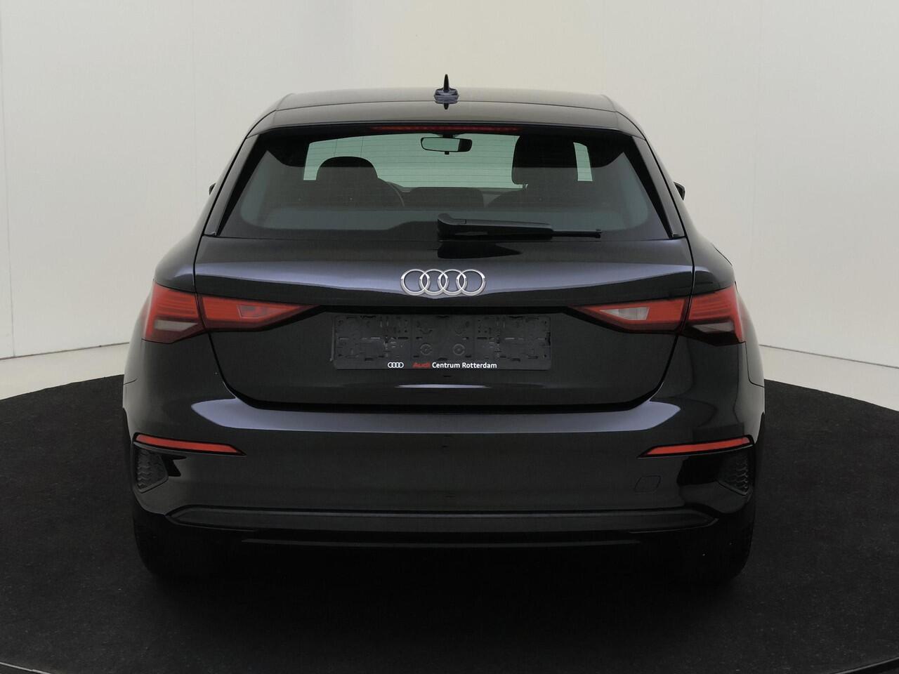 Audi A3 SPORTBACK 30 TFSI Pro Line | Parkeerassistent | Stoelverwarming | Keyless | Navigatie Plus | Parkeersensoren | Cruise control | Digital cockpit | CarPlay |