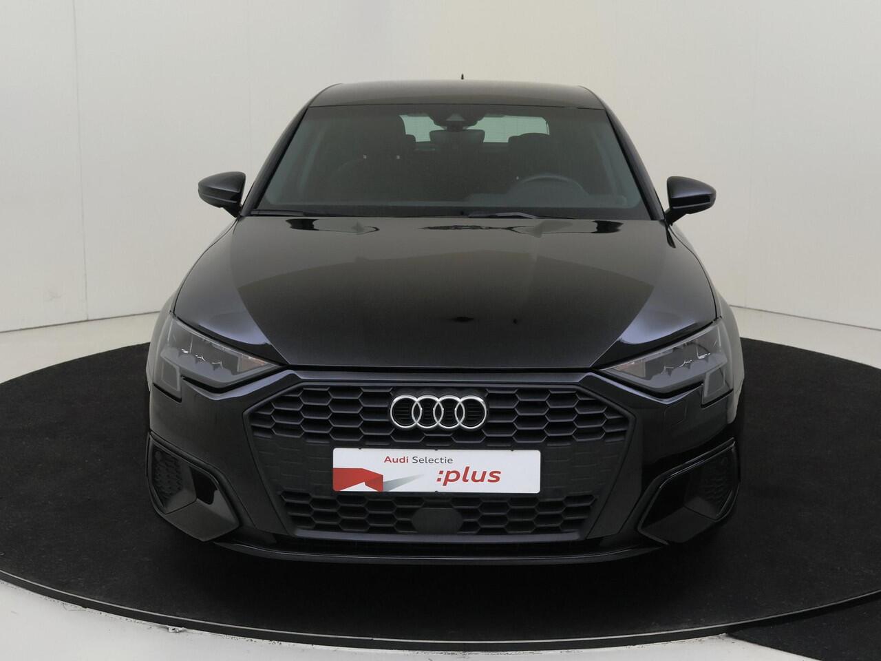 Audi A3 SPORTBACK 30 TFSI Pro Line | Parkeerassistent | Stoelverwarming | Keyless | Navigatie Plus | Parkeersensoren | Cruise control | Digital cockpit | CarPlay |