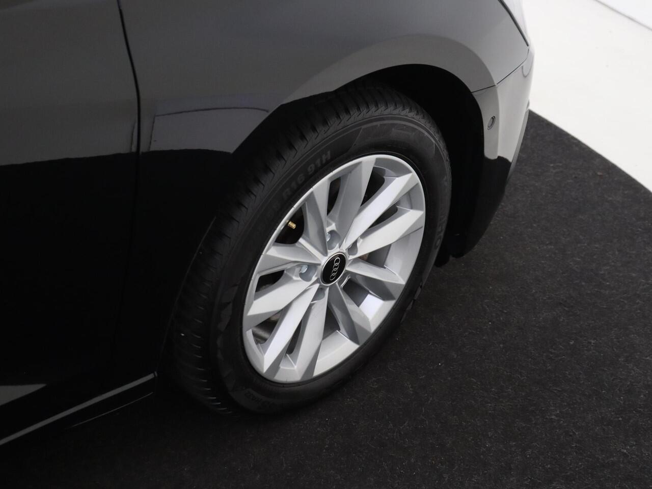 Audi A3 SPORTBACK 30 TFSI Pro Line | Stoelverwarming | Navigatie Plus | Parkeerasisstent | Keyless | CarPlay | Cruise control |