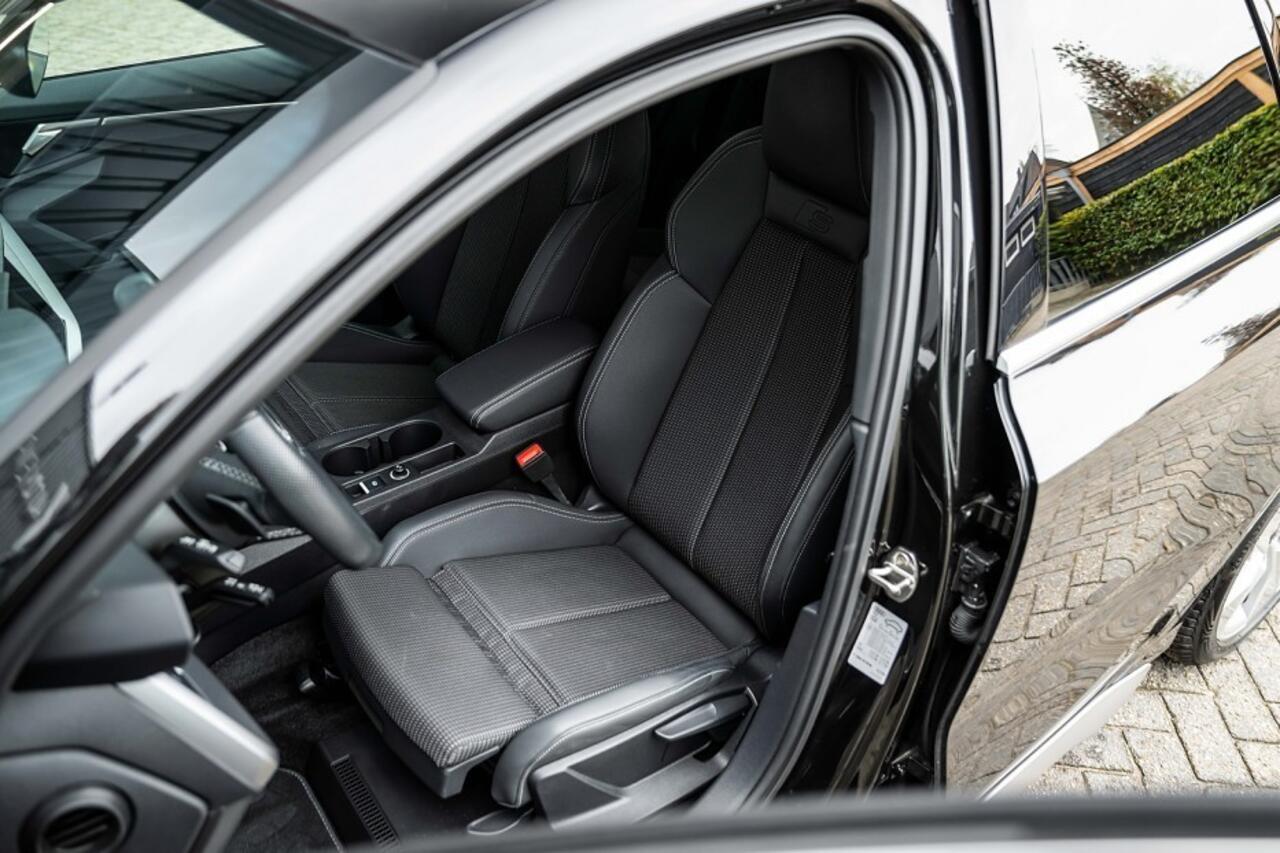 Audi A3 SPORTBACK 30 TFSI S edition | S-Line | ACC | Led | Virtual | Afgevlakt stuurwiel | NAP |