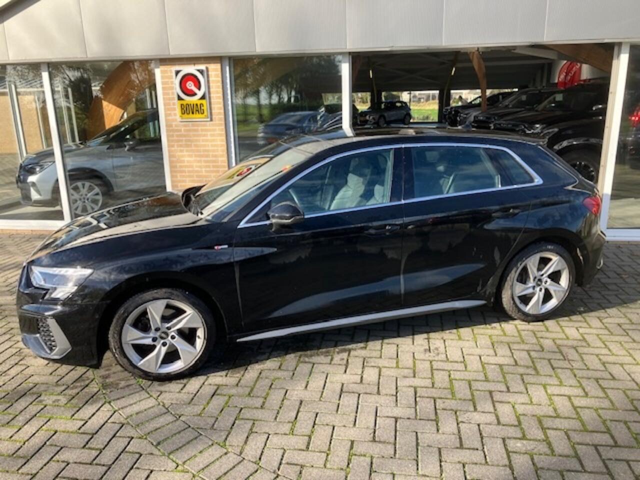 Audi A3 SPORTBACK 35 TFSI S-Line edition
