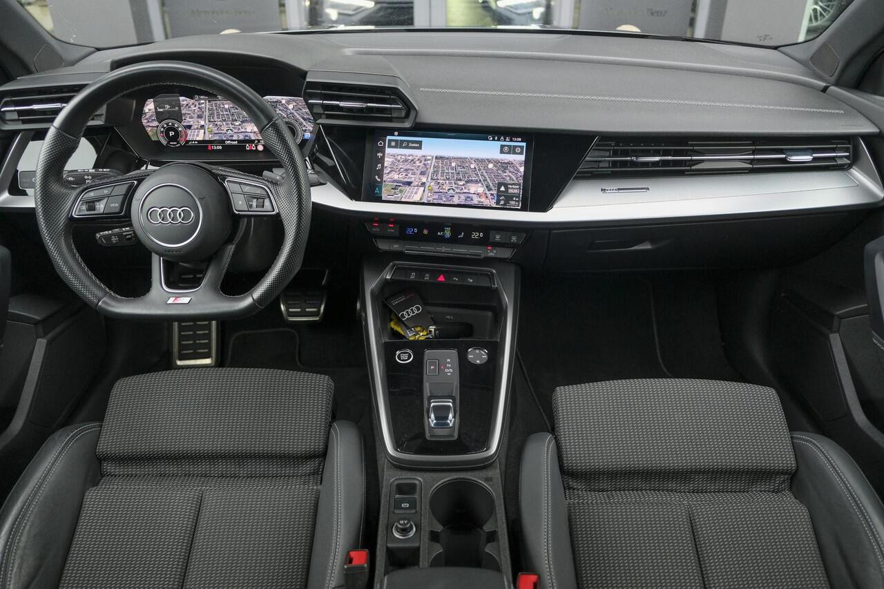 Audi A3 SPORTBACK 30 TFSI 110pk S-line Virtual cockpit Sportstoelen Clima Cruise NLauto 18" LMV Daytonagrijs